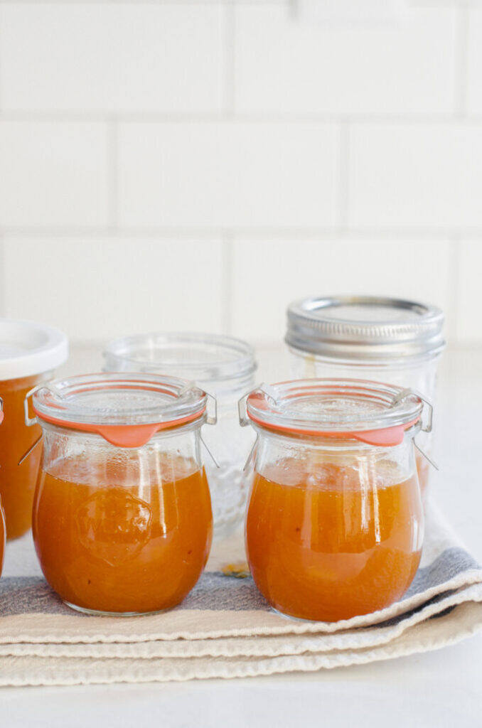 Easy Peach Jam Recipe without Pectin! 