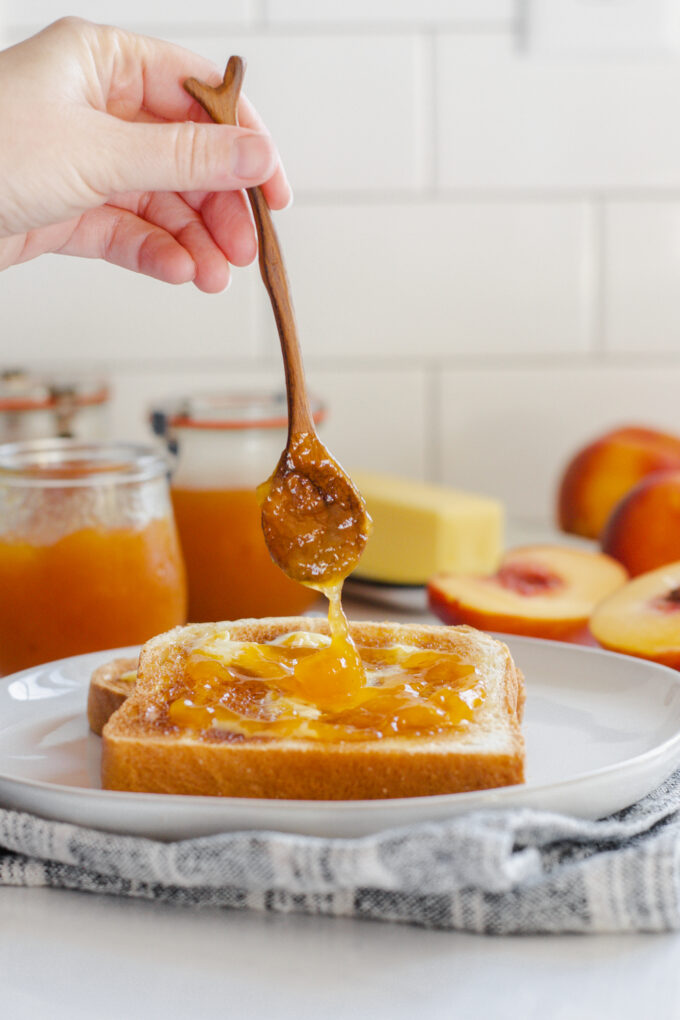 Easy Peach Jam Recipe without Pectin! 