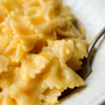 Easy Stovetop Macaroni and Cheese from Scratch!