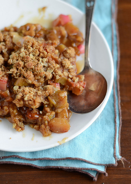 Rhubarb Crunch