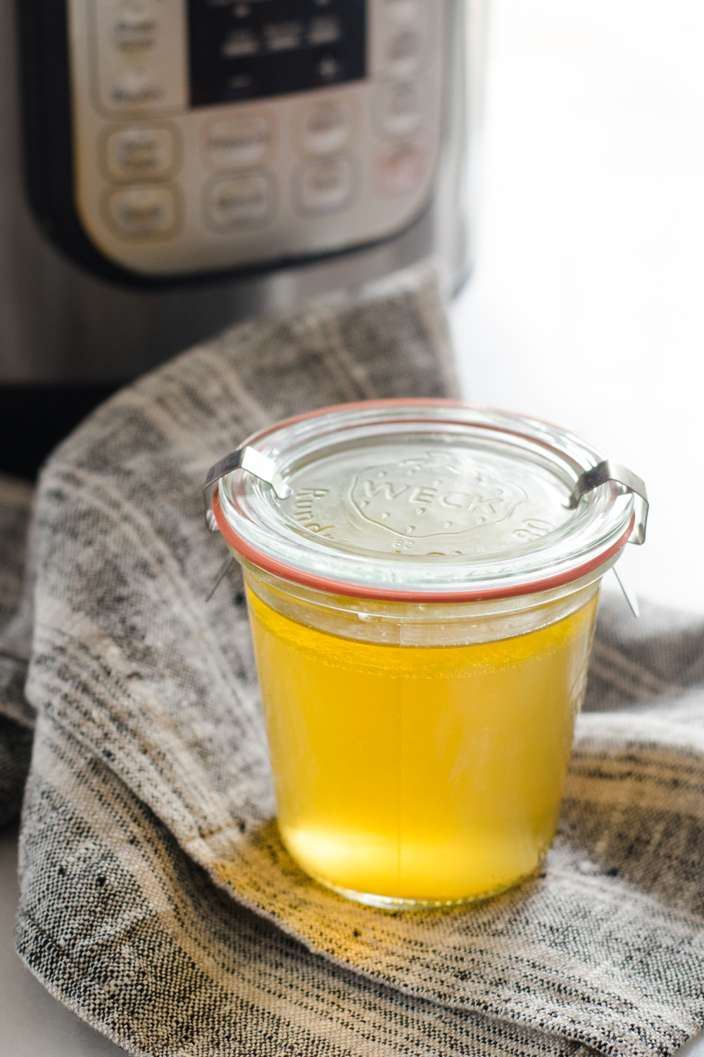 How to Make Chicken Bone Broth (And Where to Buy It)