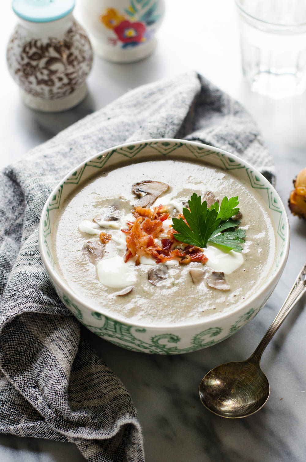 Creamy Roasted Garlic and Mushroom Soup