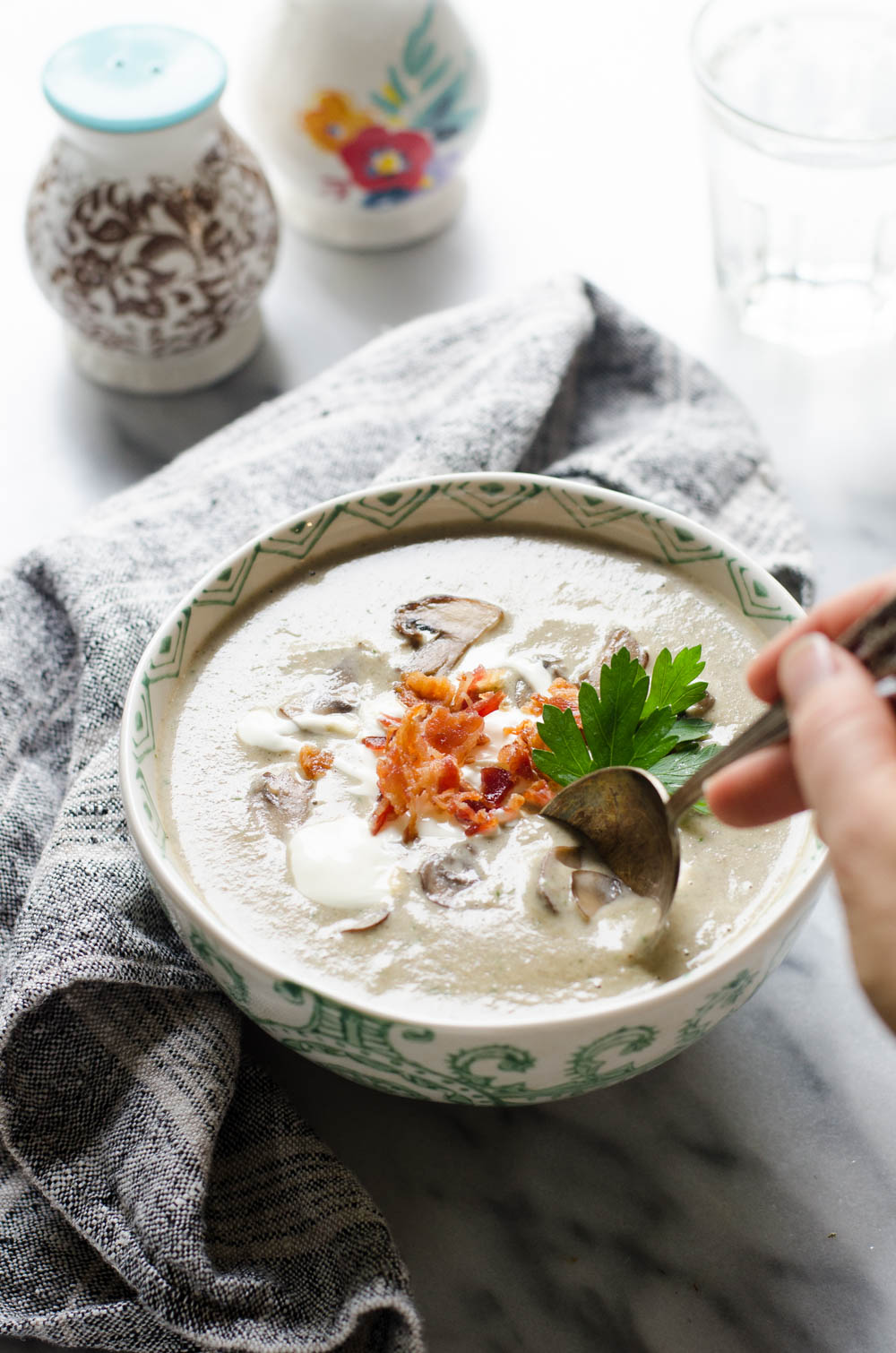 Creamy Roasted Garlic and Mushroom Soup