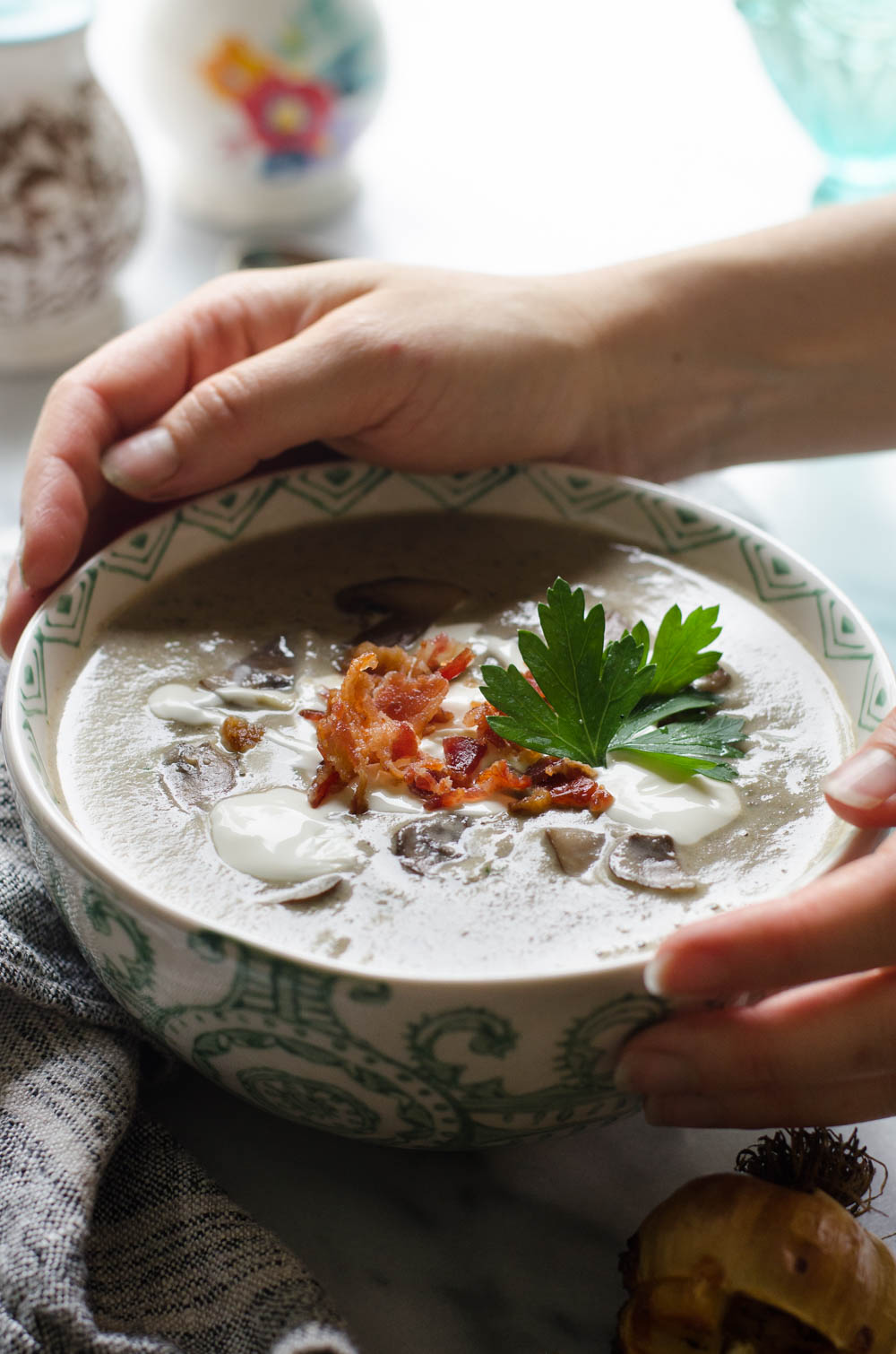 Creamy Roasted Garlic and Mushroom Soup