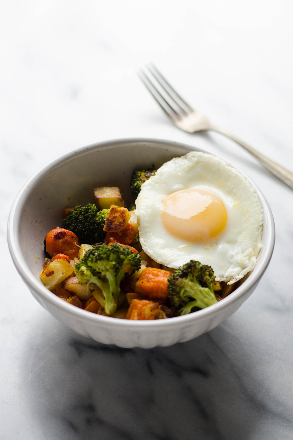 Roasted Veggie Breakfast Bowls (Paleo and Whole30 Friendly)