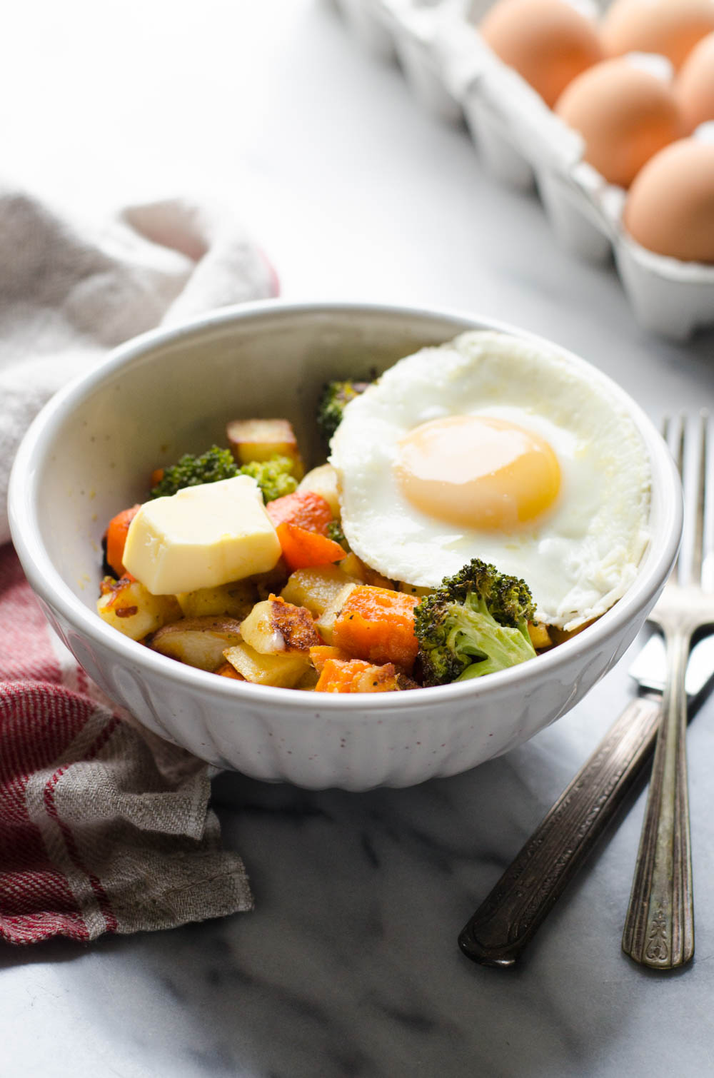 Roasted Veggie Breakfast Bowls (Paleo and Whole30 Friendly)