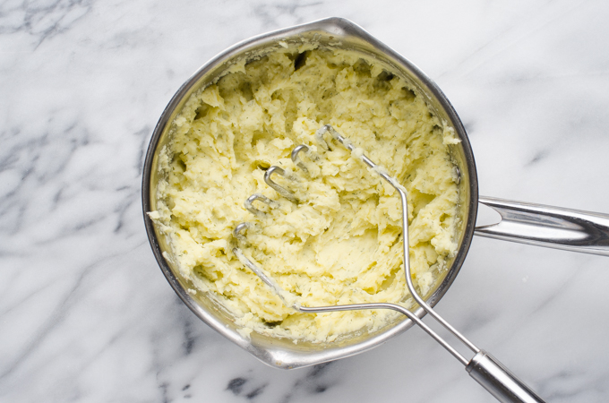 Sour Cream and Dill Mashed Potatoes