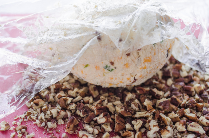 Healthy Cranberry Pecan Cheeseball Recipe - Gluten Free and all-natural!