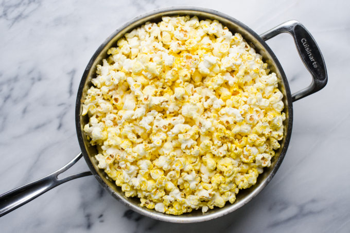 How to Pop Popcorn Over the Stove 