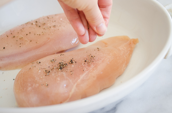 How to Bake Boneless Skinless Chicken Breasts in the oven without making them dry and overcooked!