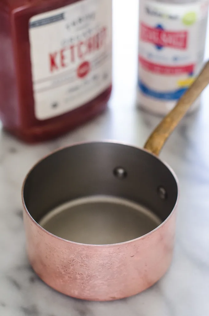 https://www.butteredsideupblog.com/wp-content/uploads/2019/06/How-to-Polish-Copper-Pots-with-2-Simple-Ingredients-5.jpg.webp