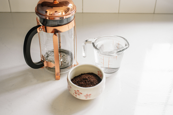 Ingredients needed to make French press cold brew at home.