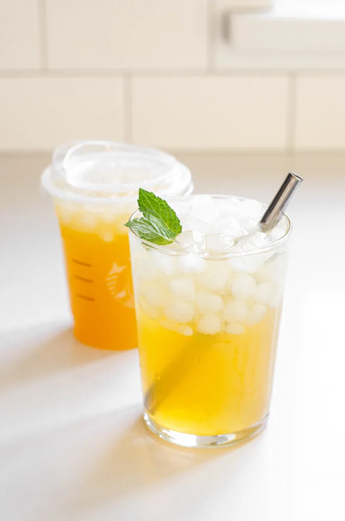 EASY Starbucks Peach Green Tea Lemonade Recipe [Copycat]