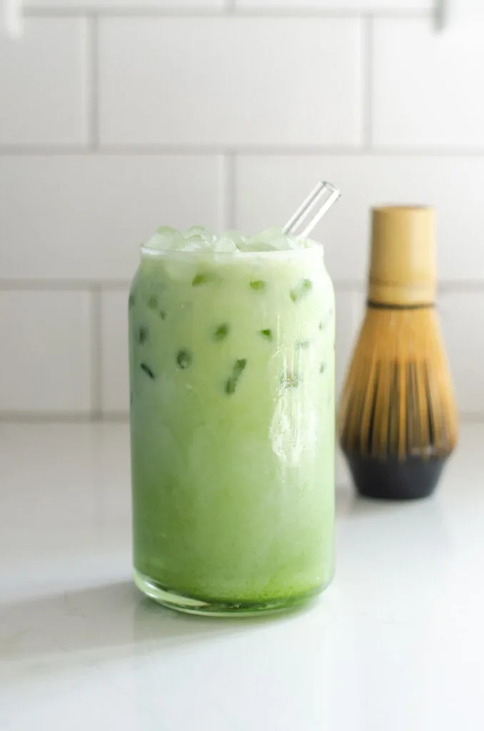 Premium Photo  Matcha latte in plastic cup with lid and drinking straw