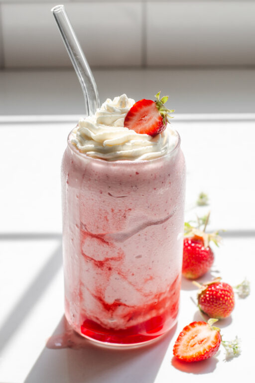 How to Make a Strawberry Milkshake Without Ice Cream