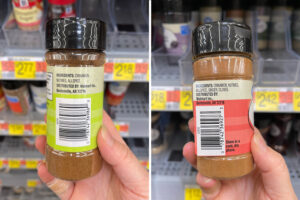 A jar of store-brand apple pie spice next to a jar of store-brand pumpkin pie spice to show the difference in gredients.